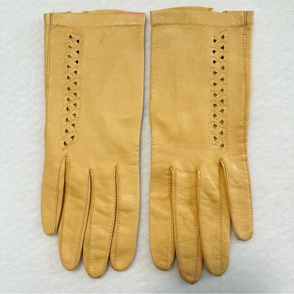 Vintage Gold Yellow Kid Leather Cutout Wrist Gloves